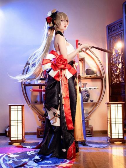 泡芙小姐